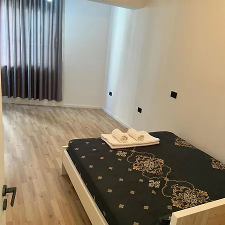 Genti Apartamento Sarandë